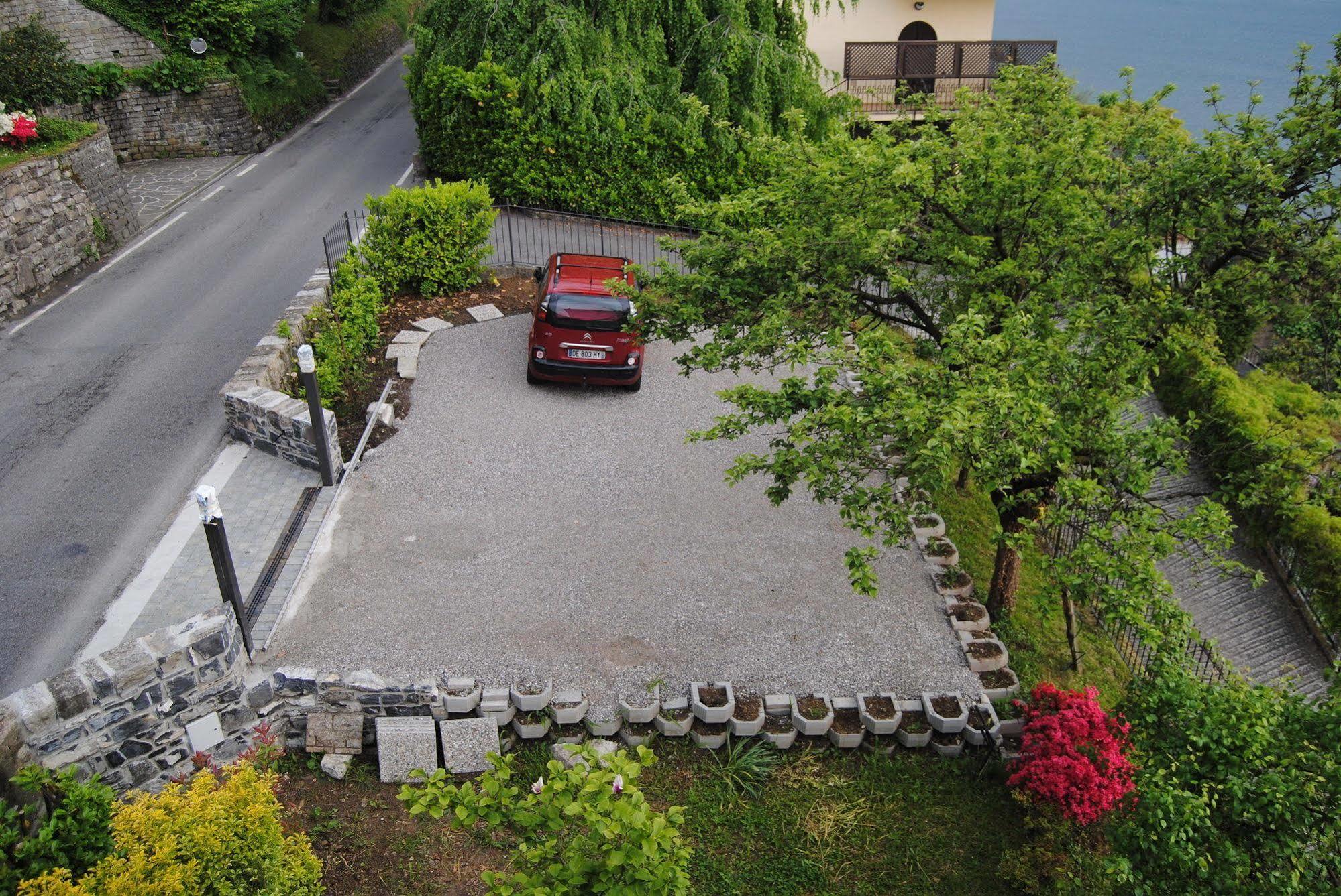 B&B Sosta Sul Lago Lezzeno Exterior photo